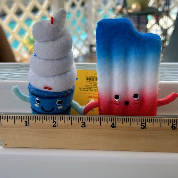 Sun Squad Decor Felt Ice Cream Cone 🍦 & Ice Cream Figures with Tag Target 🎯 - Picture 2 of 7